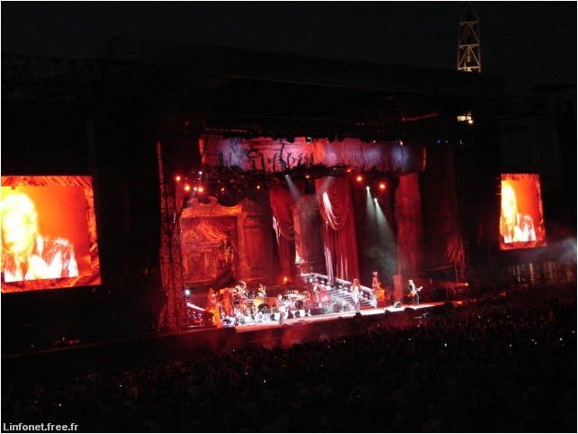 DSC03095.JPG
Johnny Hallyday : Flash Back Tour 2006