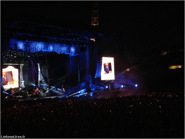 DSC03120.JPG
Johnny Hallyday : Flash Back Tour 2006