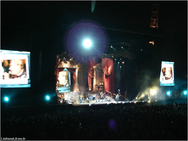 DSC03142.JPG
Johnny Hallyday : Flash Back Tour 2006