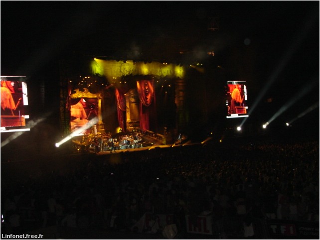 DSC03177.JPG
Johnny Hallyday : Flash Back Tour 2006