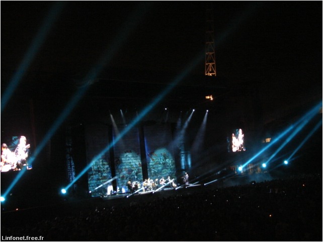 DSC03199.JPG
Johnny Hallyday : Flash Back Tour 2006