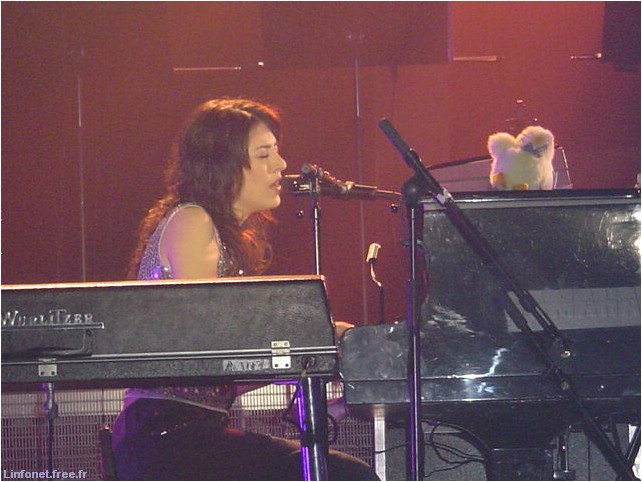 DSC02096.JPG
NOLWENN LEROY EN CONCERT A MARTIGUES